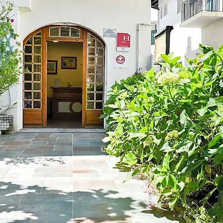 Logis Bergeret Sport Otel Hendaye