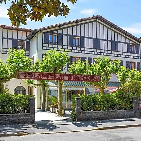 Logis Bergeret Sport 3*